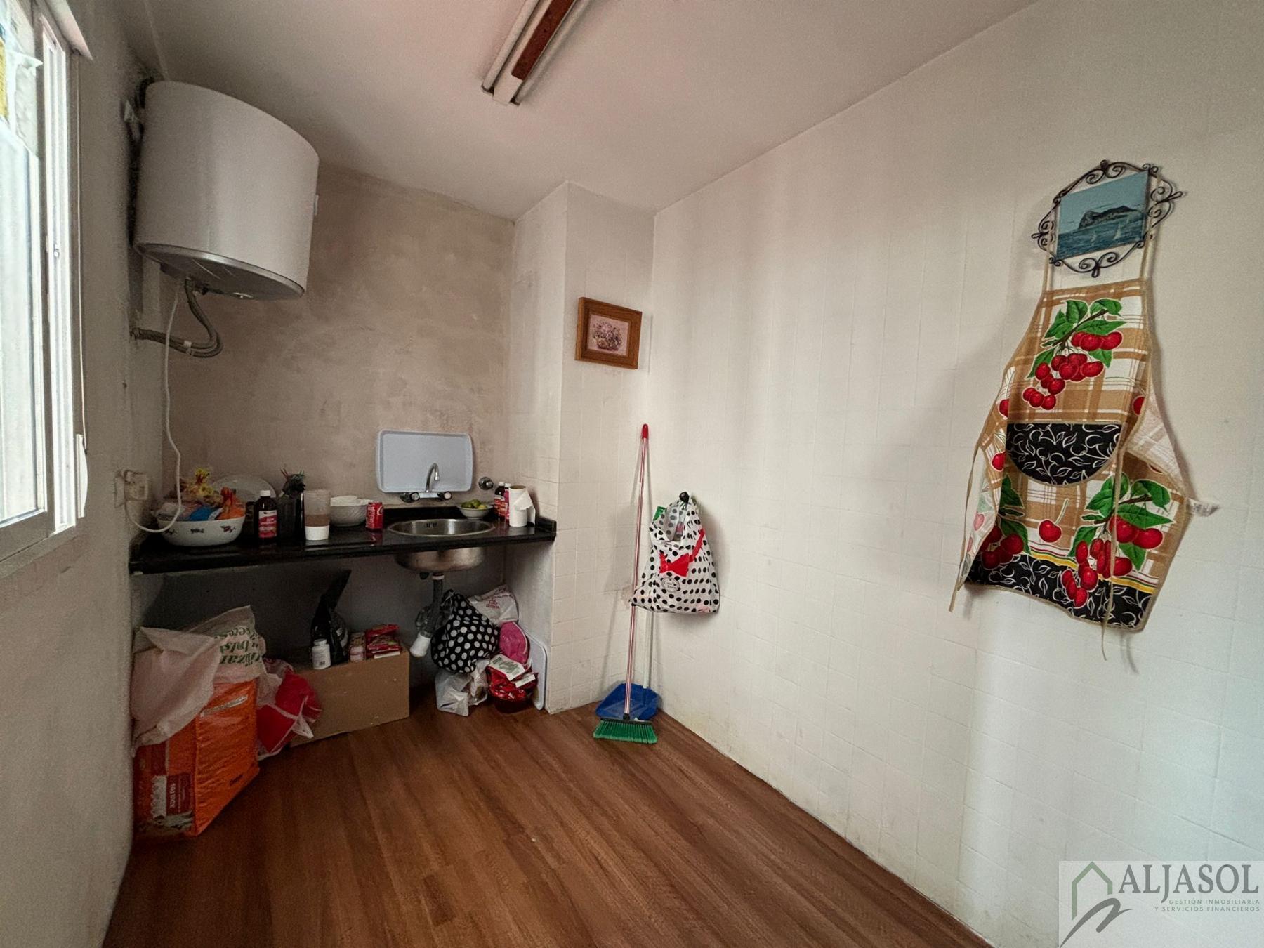 For sale of flat in San Juan de Aznalfarache