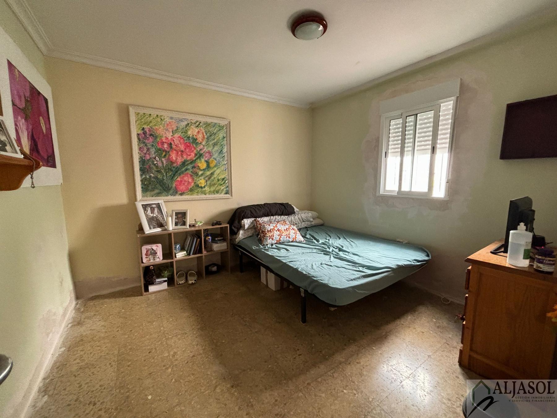 For sale of flat in San Juan de Aznalfarache