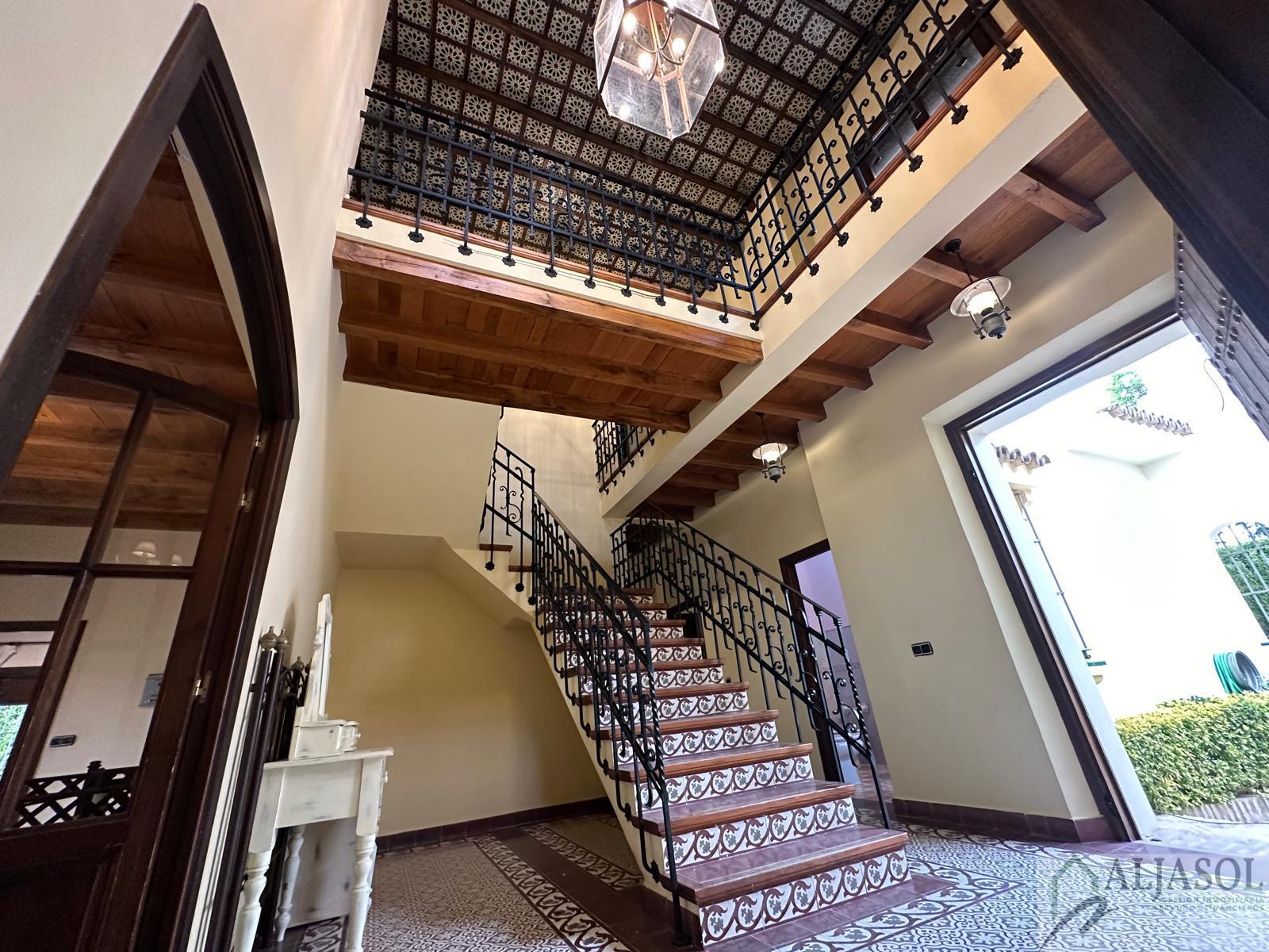 For sale of chalet in Gines