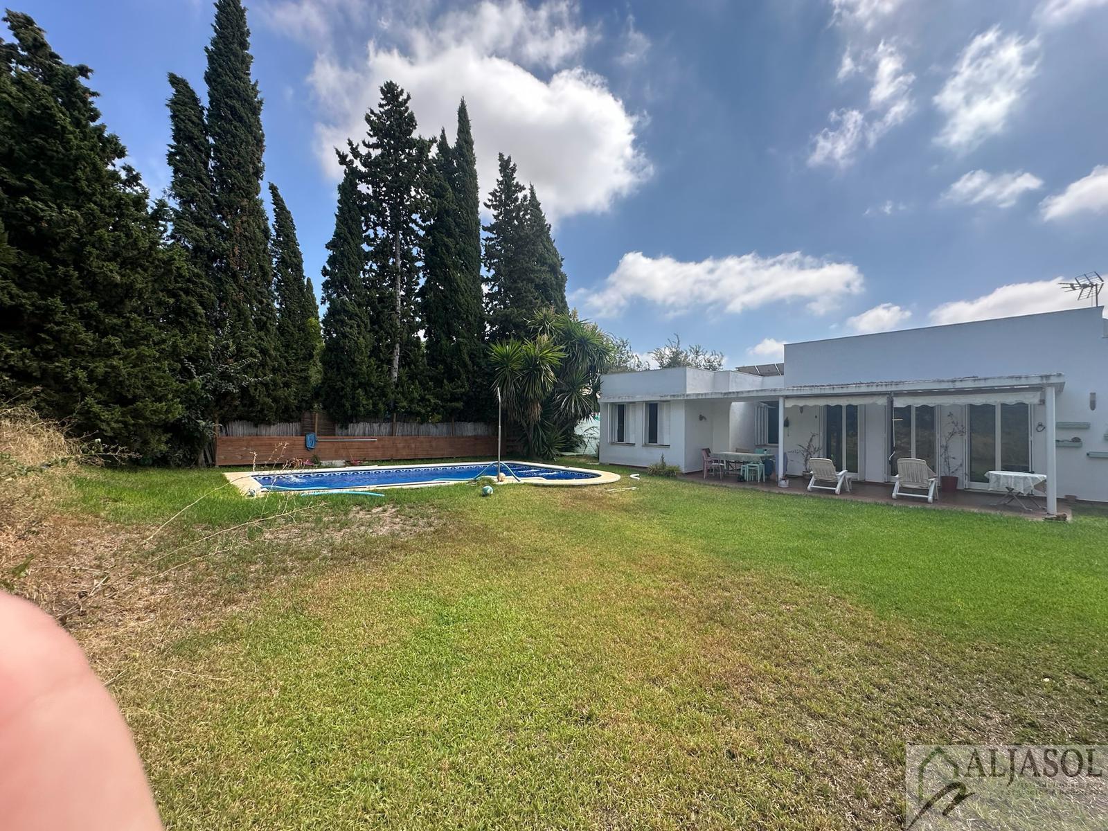 Venta de chalet en Almensilla