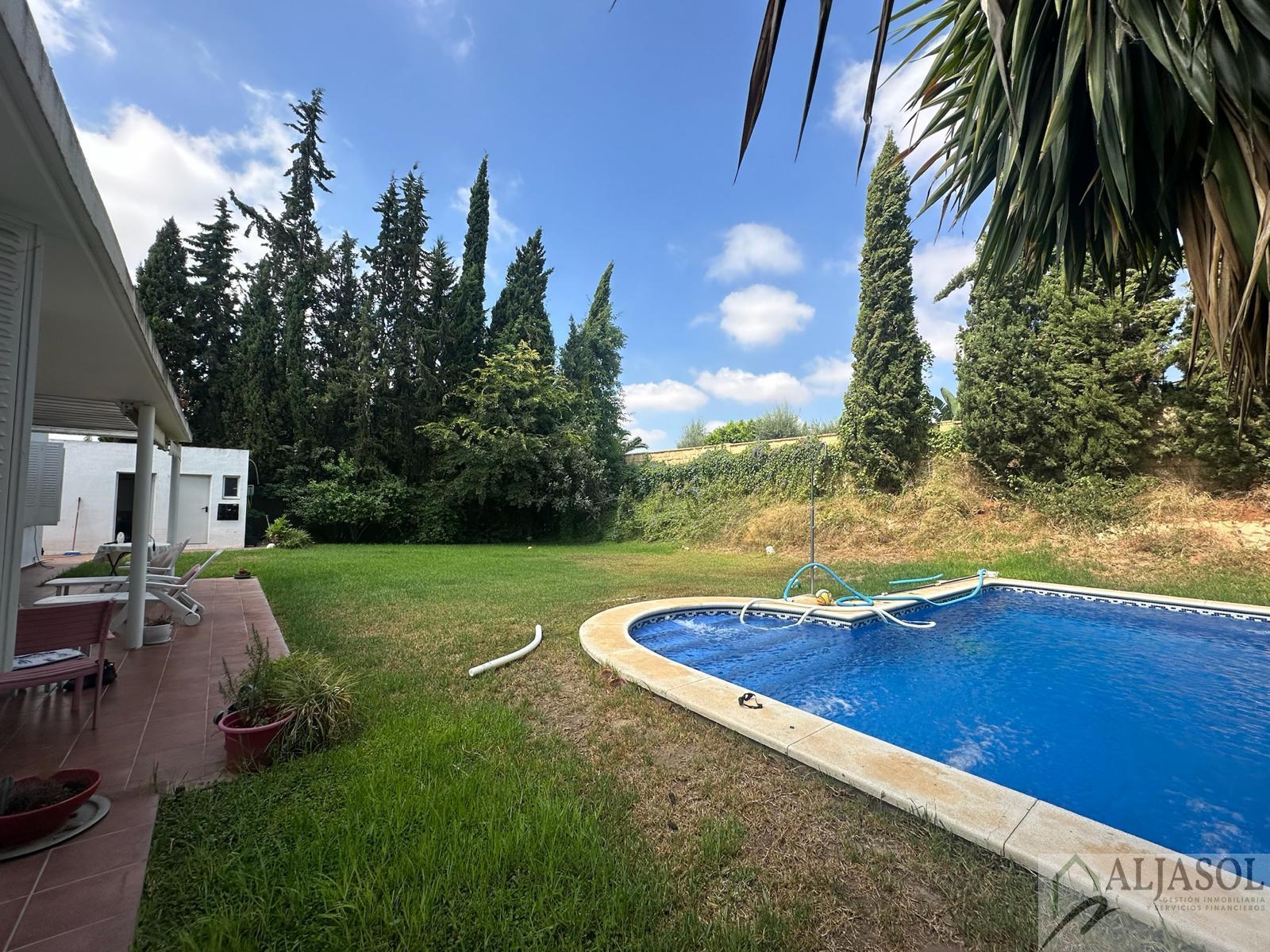 Venta de chalet en Almensilla