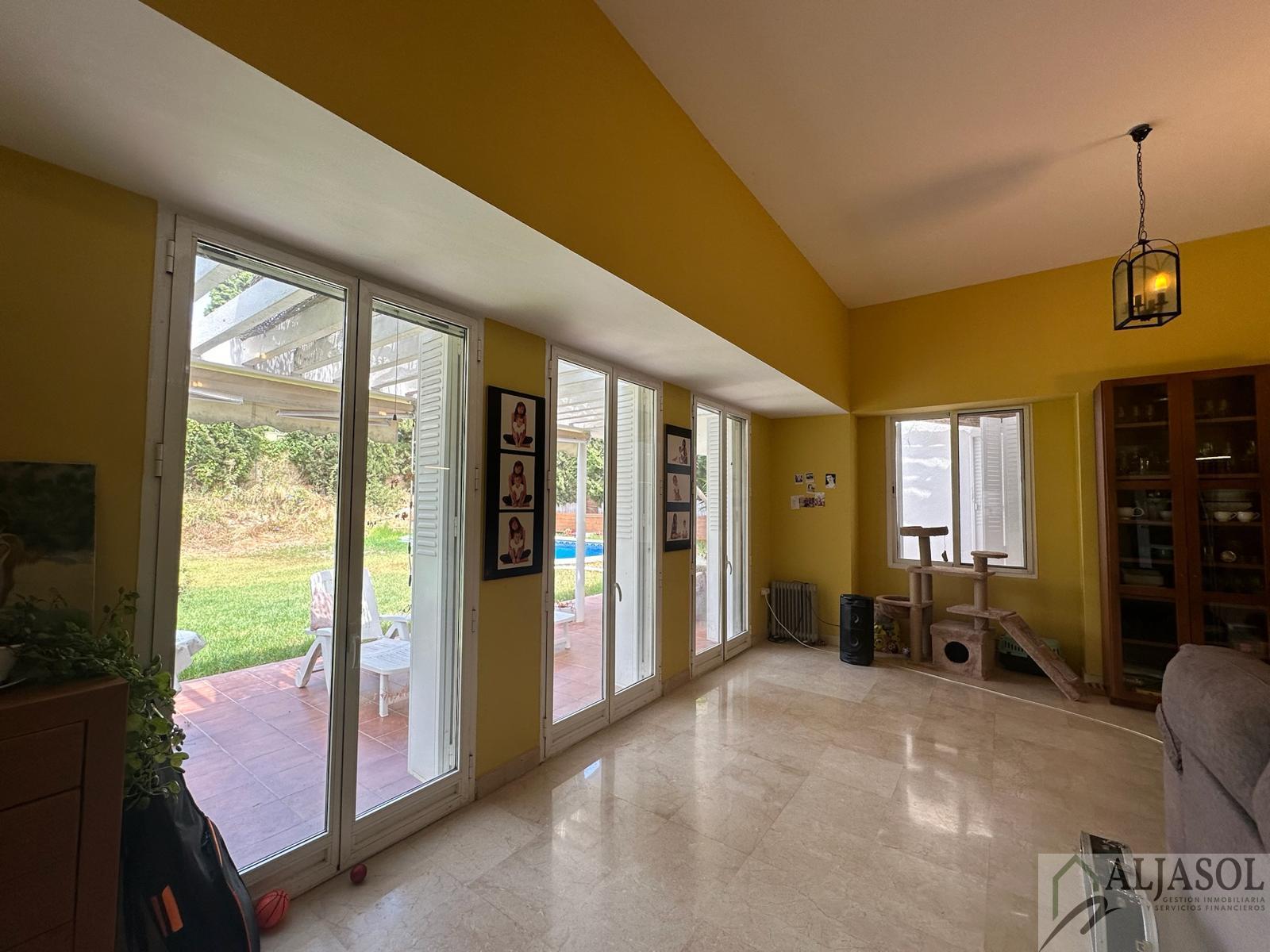 Venta de chalet en Almensilla