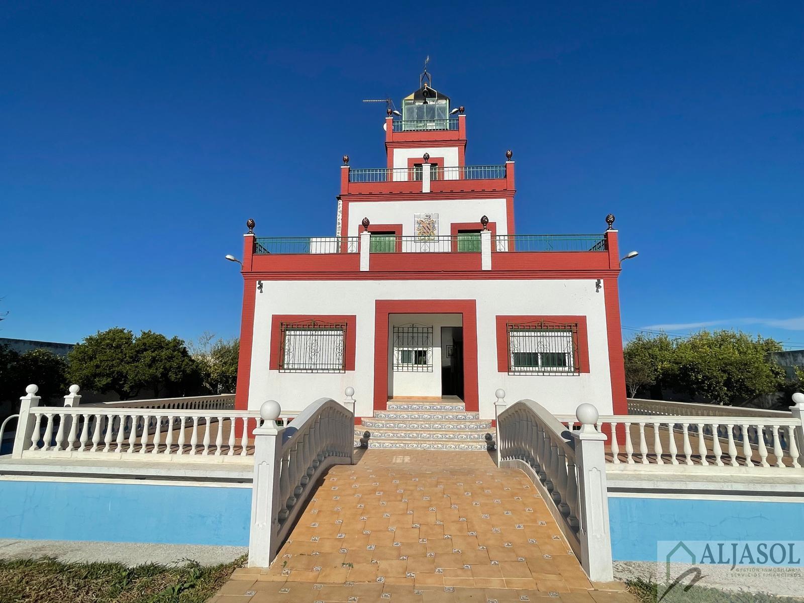 For sale of rural property in Benacazón