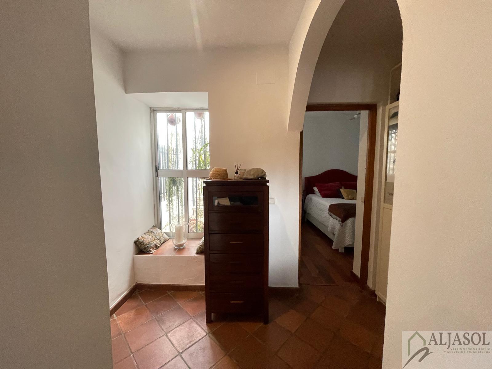 For sale of chalet in Palomares del Río