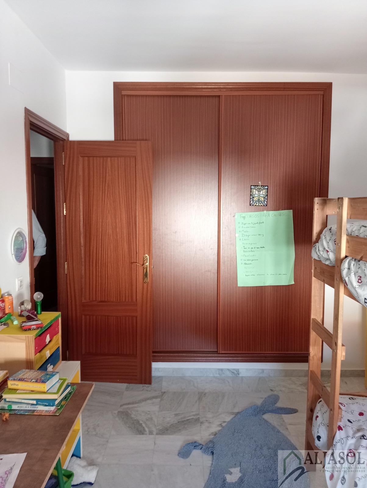 For sale of house in Santiponce