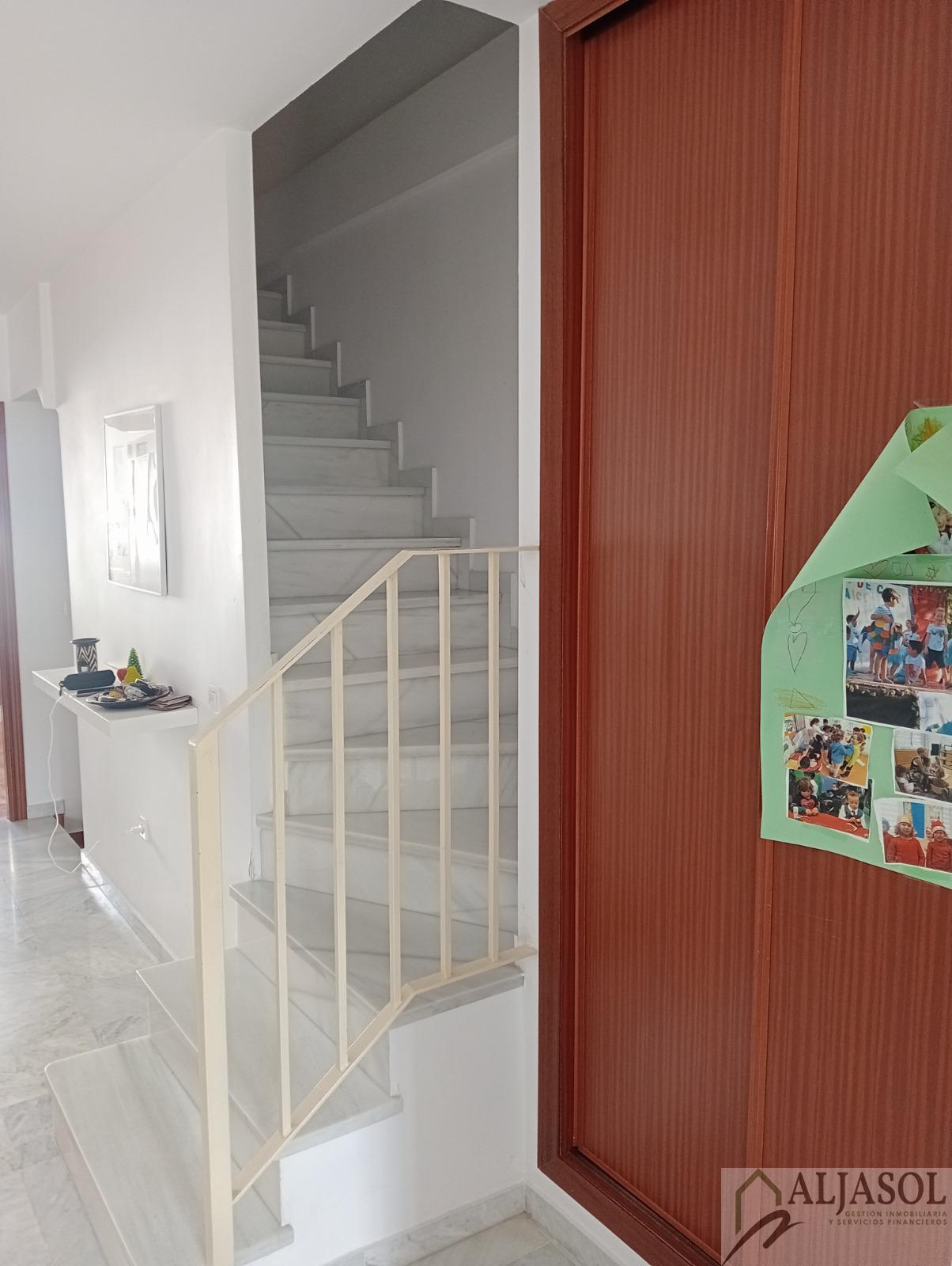 For sale of house in Santiponce