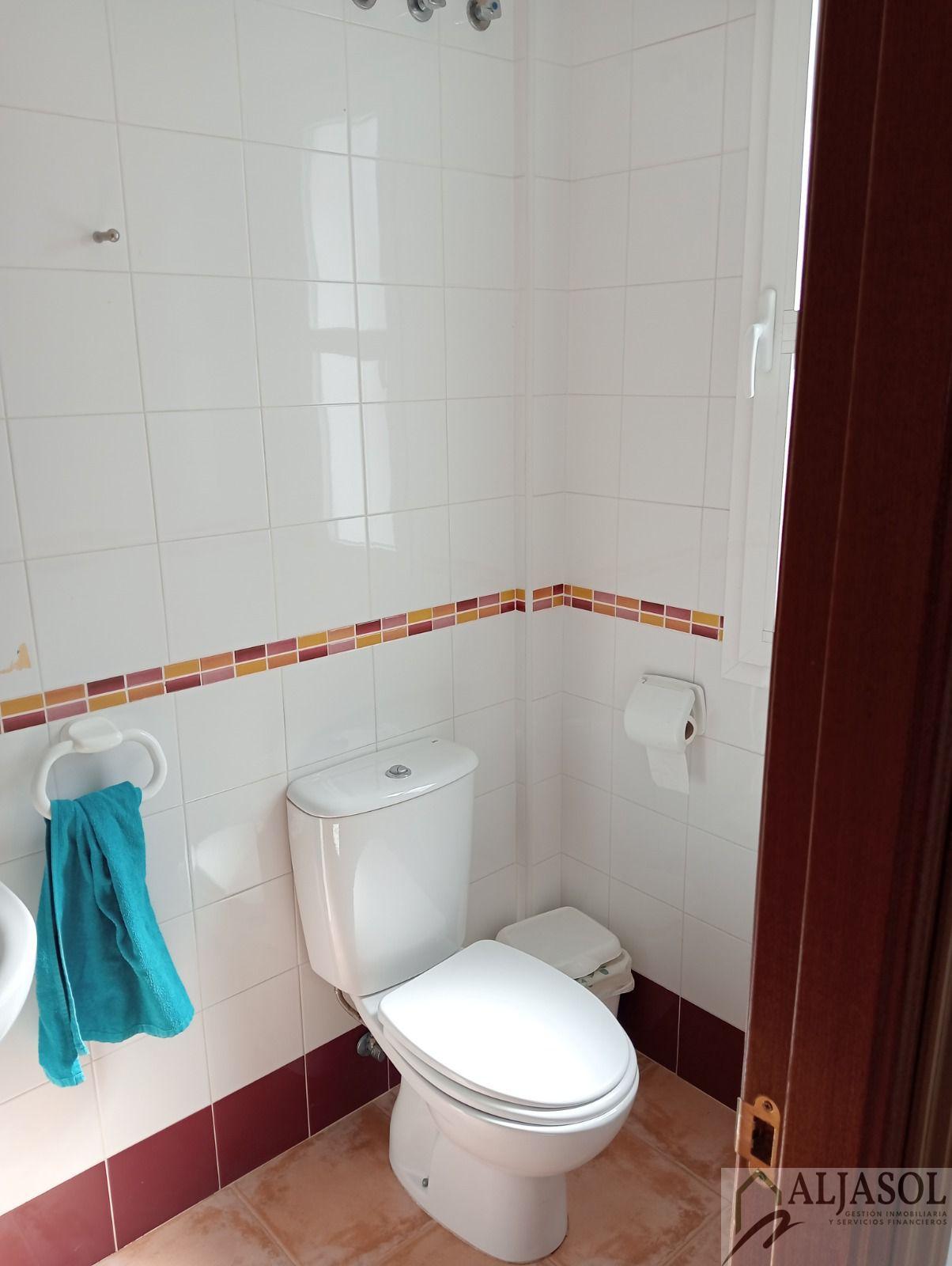 For sale of house in Santiponce