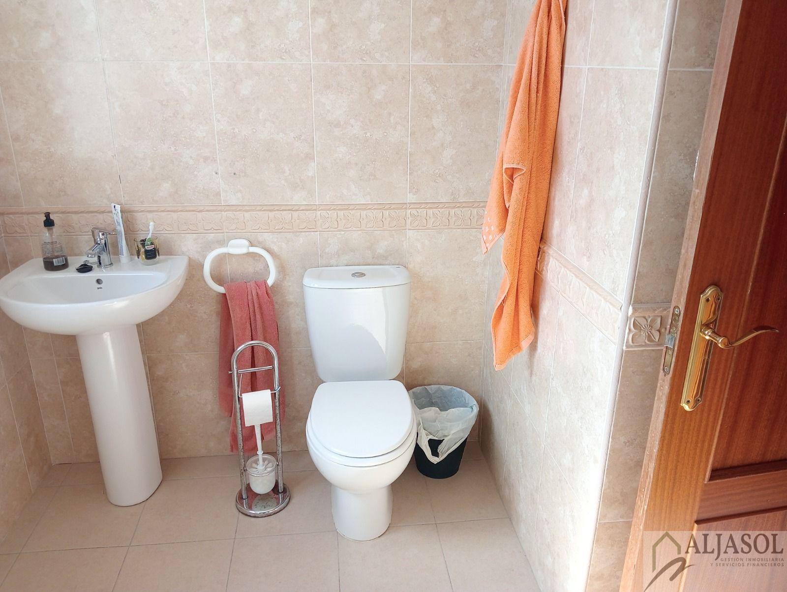 For sale of house in Santiponce