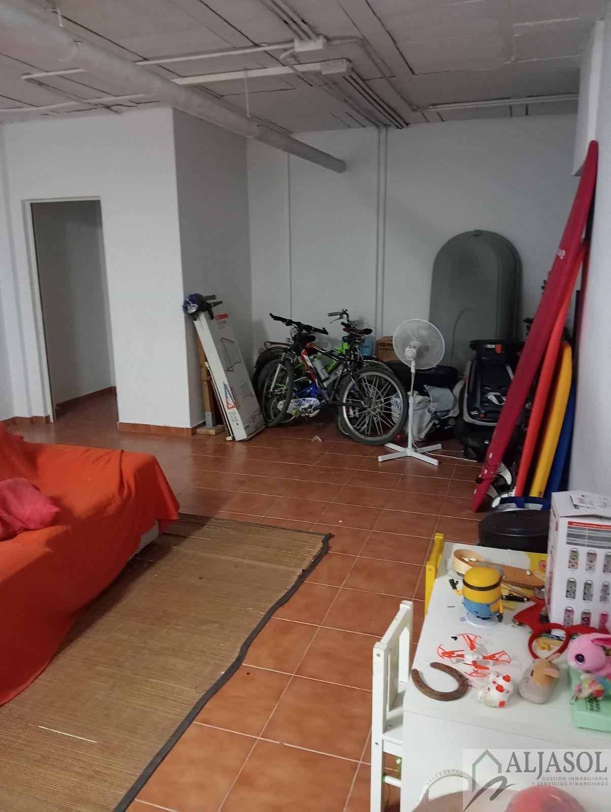 For sale of house in Santiponce