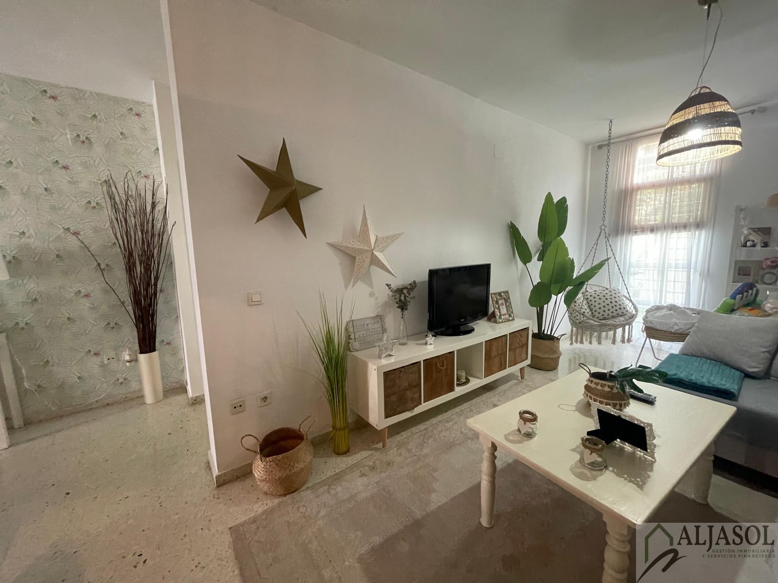 For sale of house in Almensilla