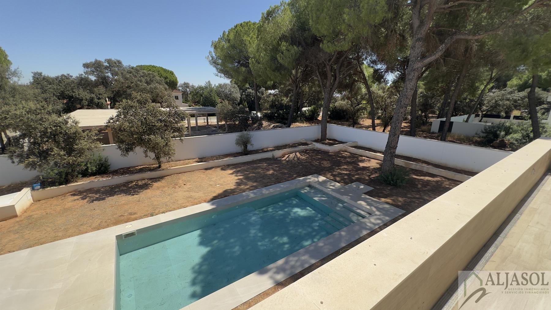 Venta de chalet en Bollullos de la Mitación