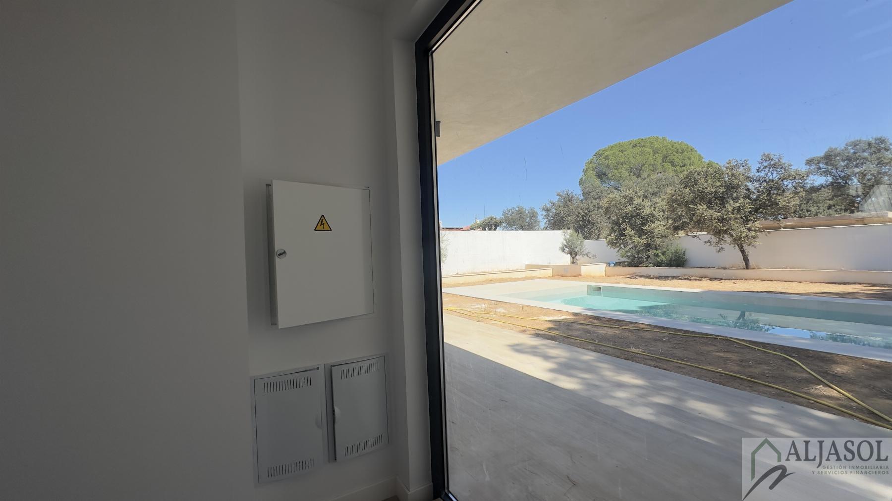 Venta de chalet en Bollullos de la Mitación