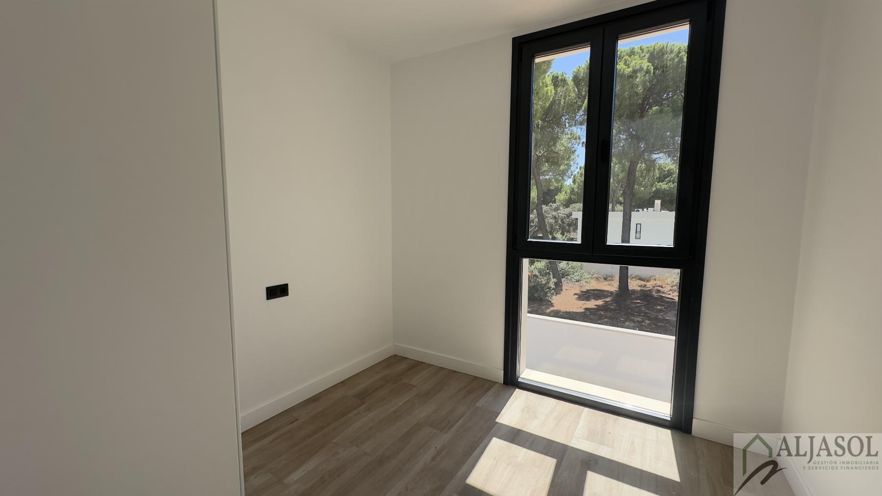 Venta de chalet en Bollullos de la Mitación
