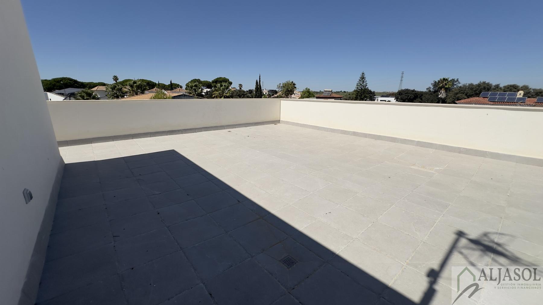 Venta de chalet en Bollullos de la Mitación