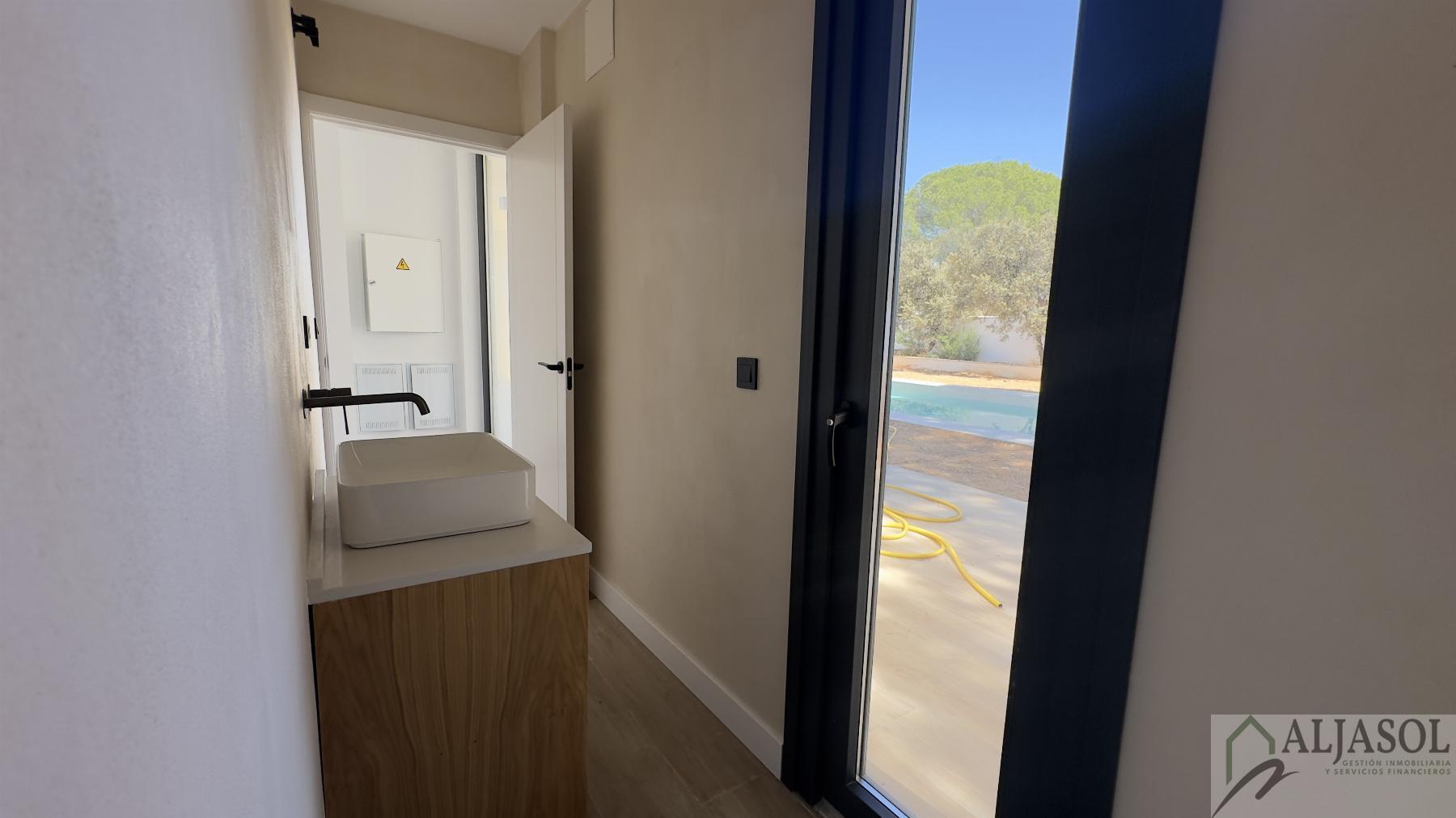Venta de chalet en Bollullos de la Mitación