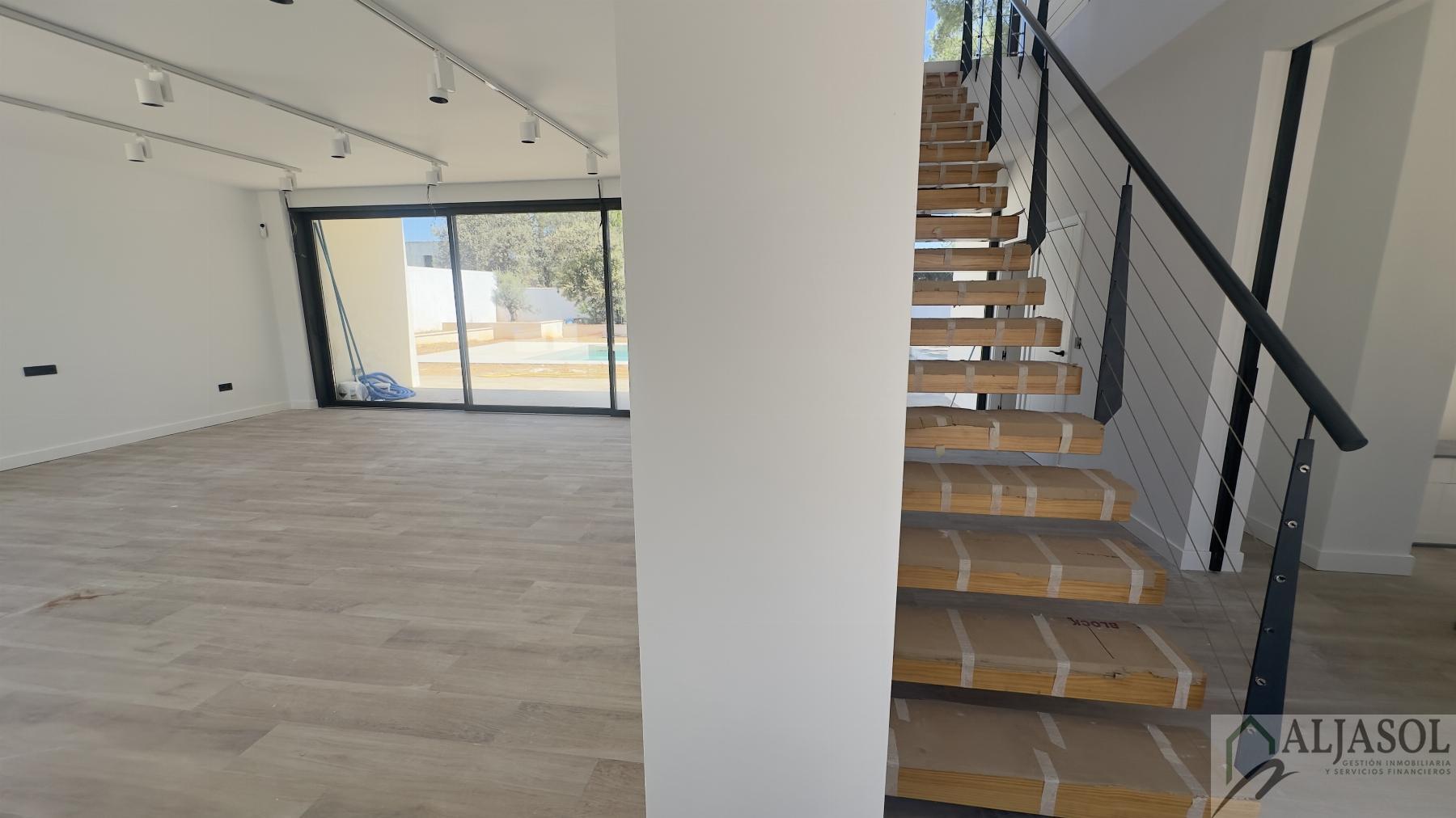 Venta de chalet en Bollullos de la Mitación