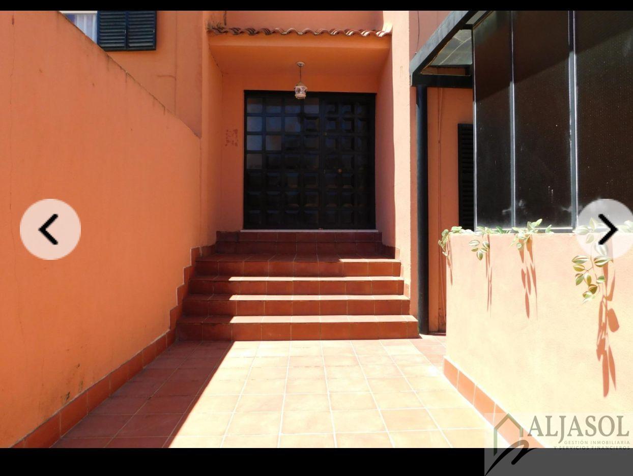 For sale of house in Bormujos