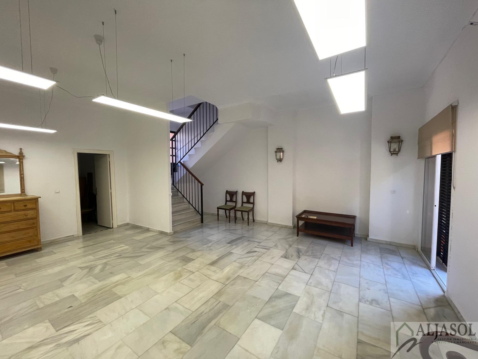 For sale of house in Bormujos