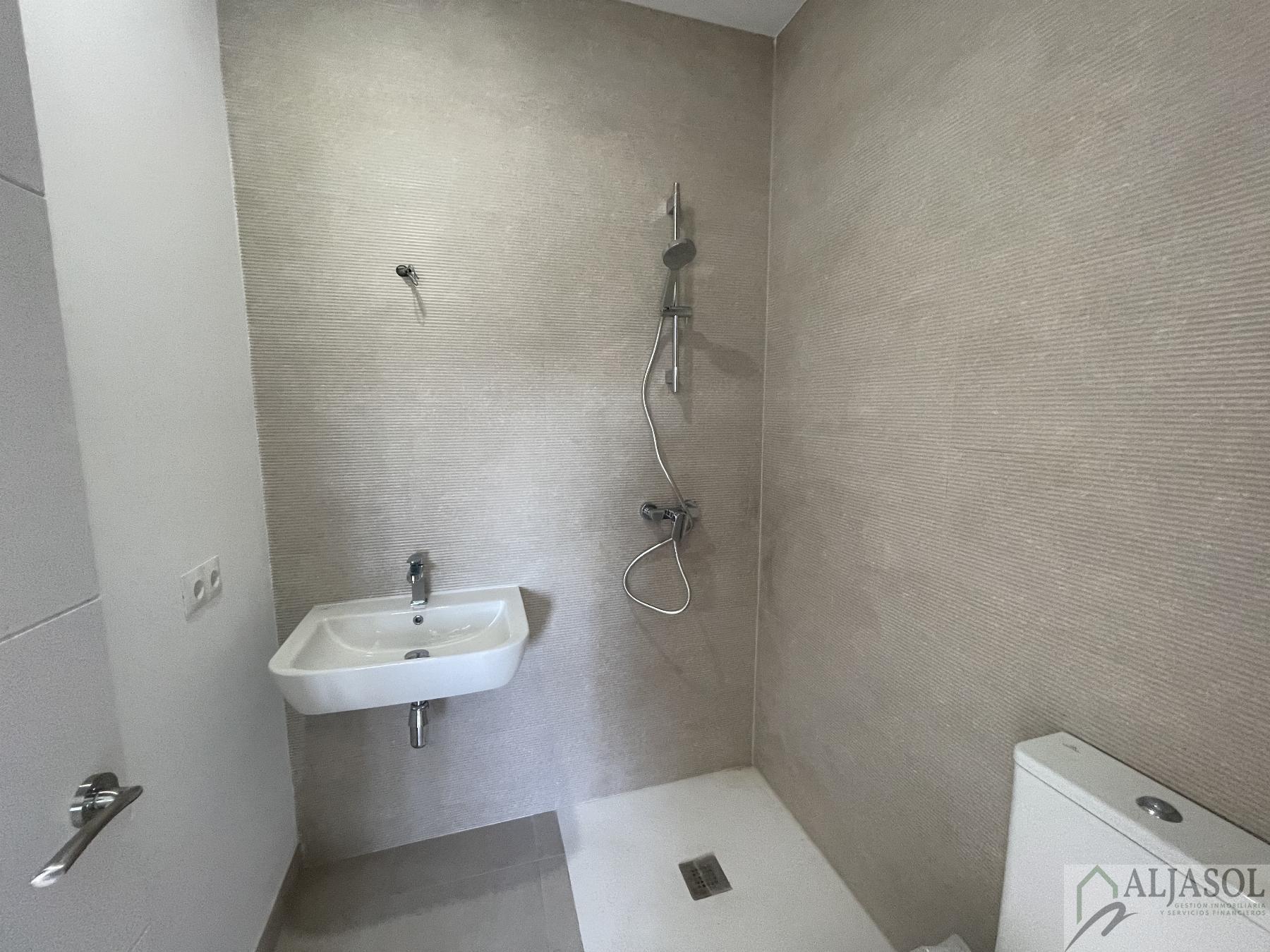 For sale of flat in Gelves