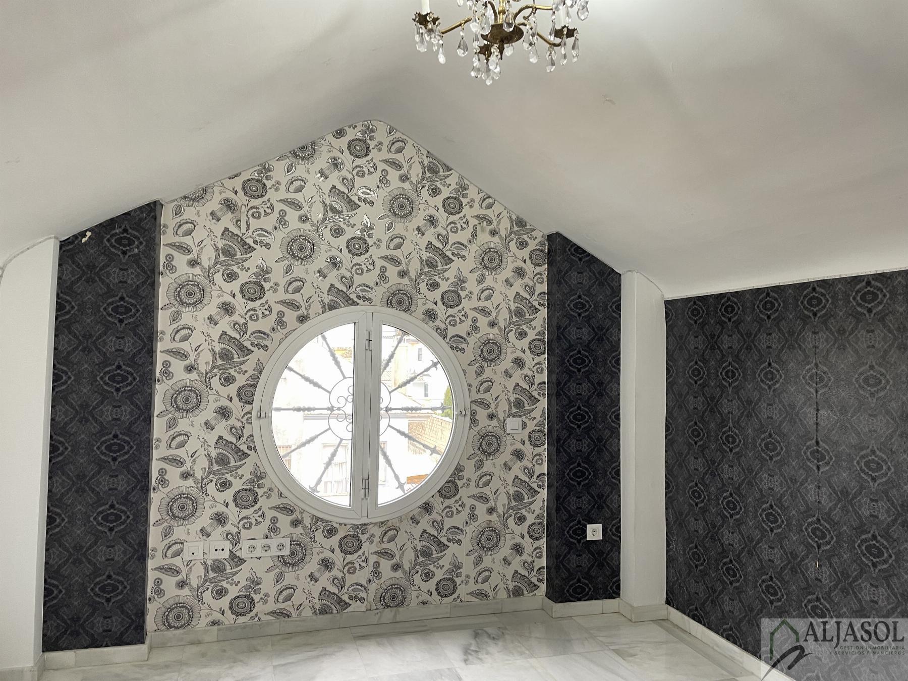 For sale of house in Salteras