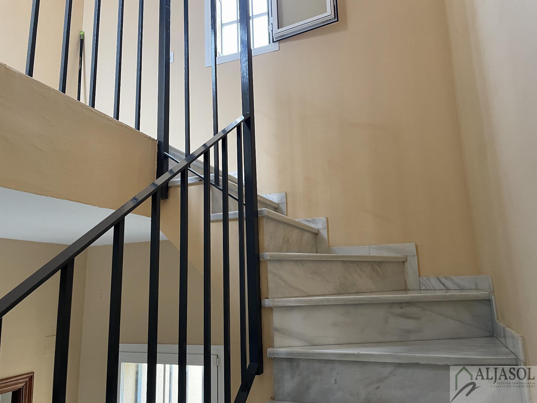 For sale of house in Salteras