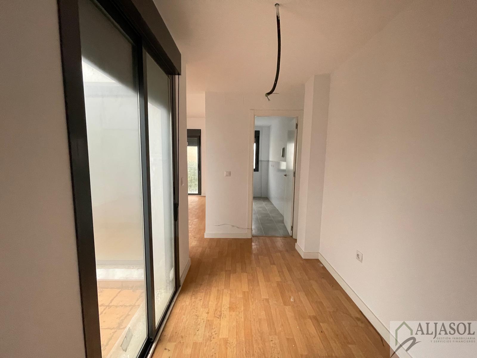 For sale of flat in Sanlúcar la Mayor