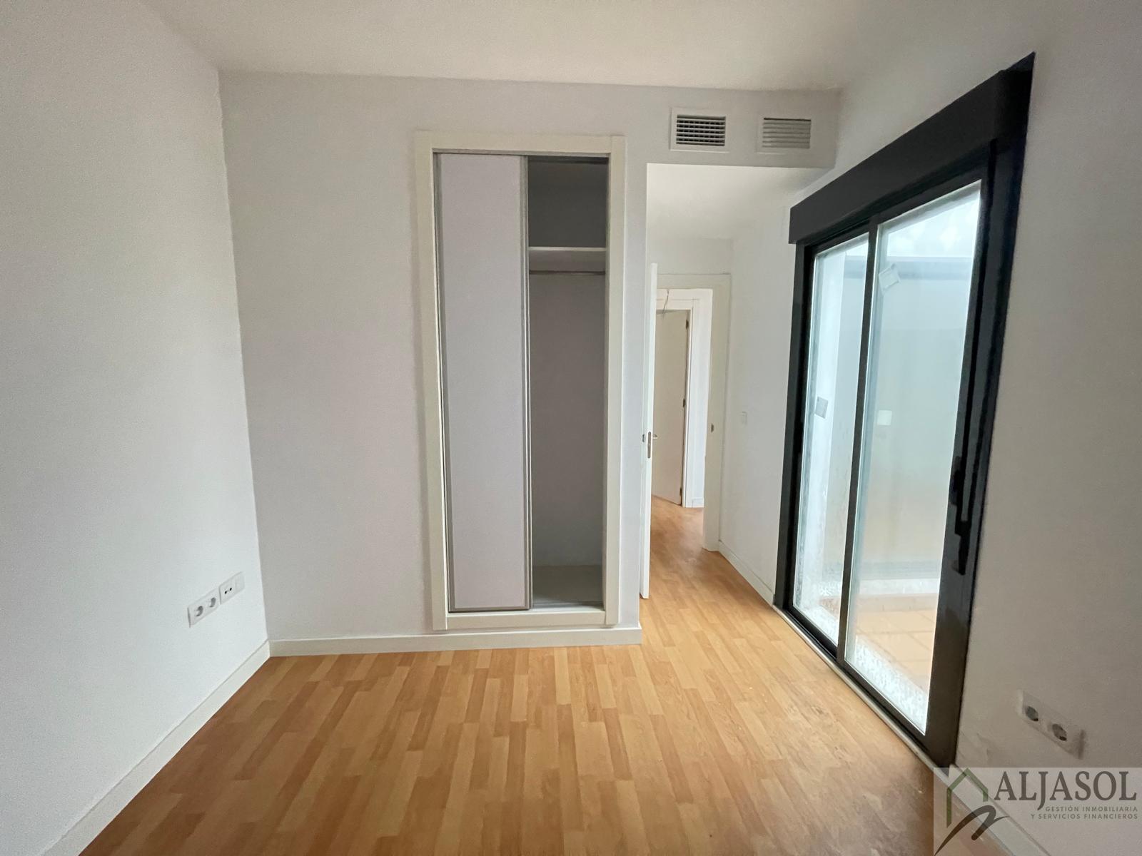 For sale of flat in Sanlúcar la Mayor