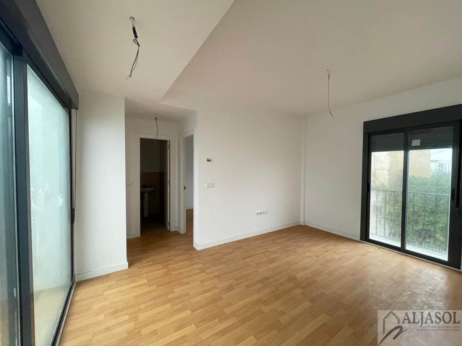 For sale of flat in Sanlúcar la Mayor