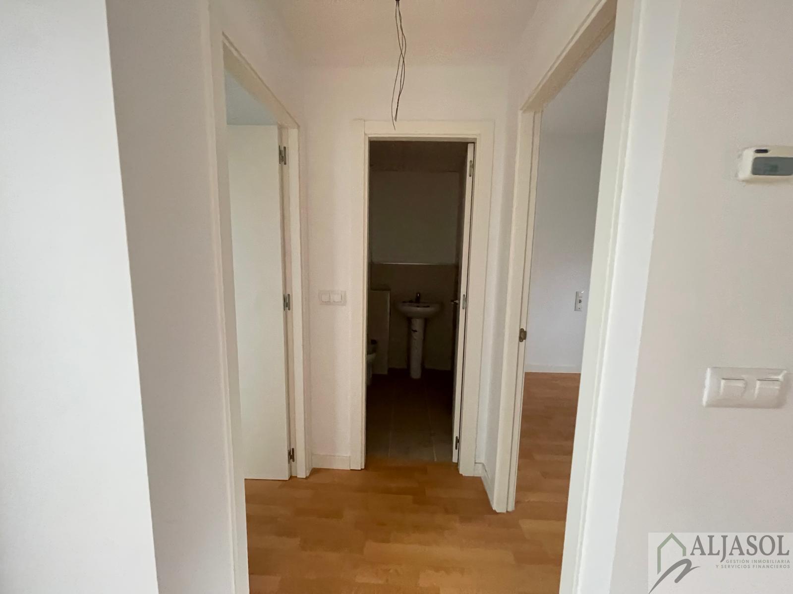 For sale of flat in Sanlúcar la Mayor