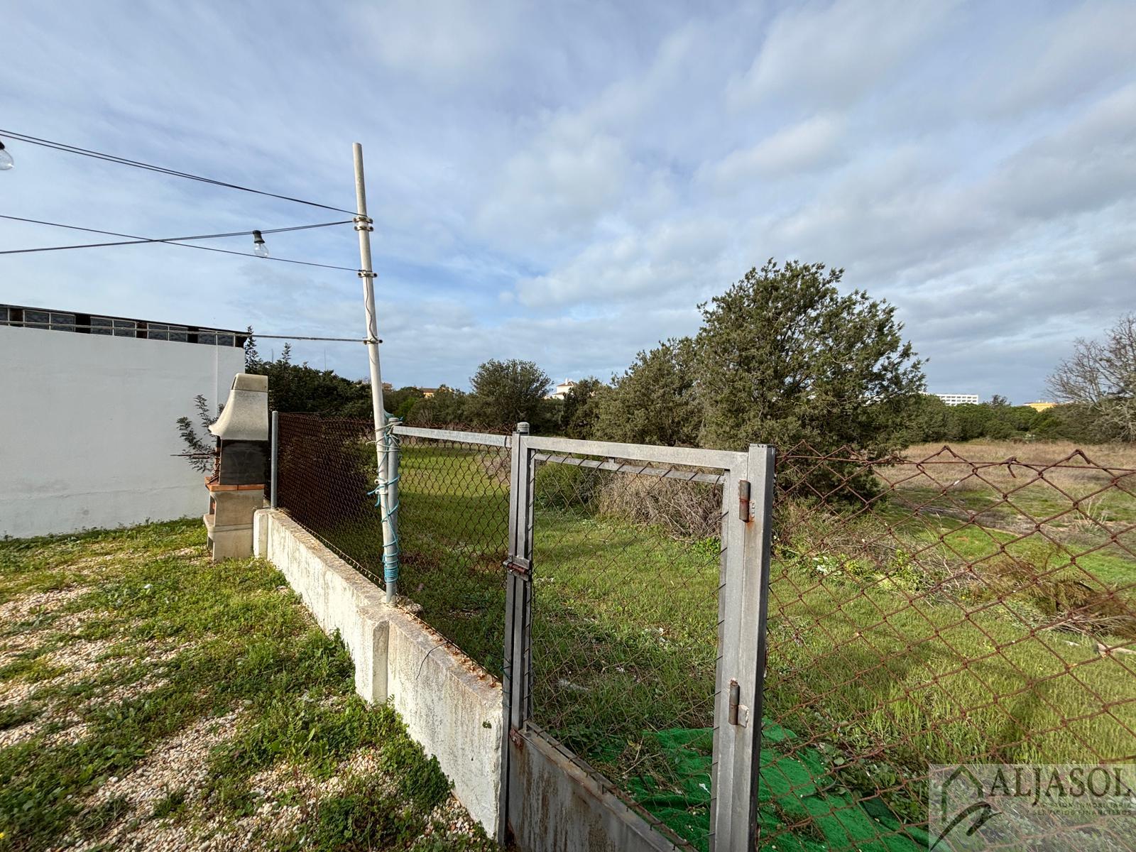 For sale of house in Matalascañas