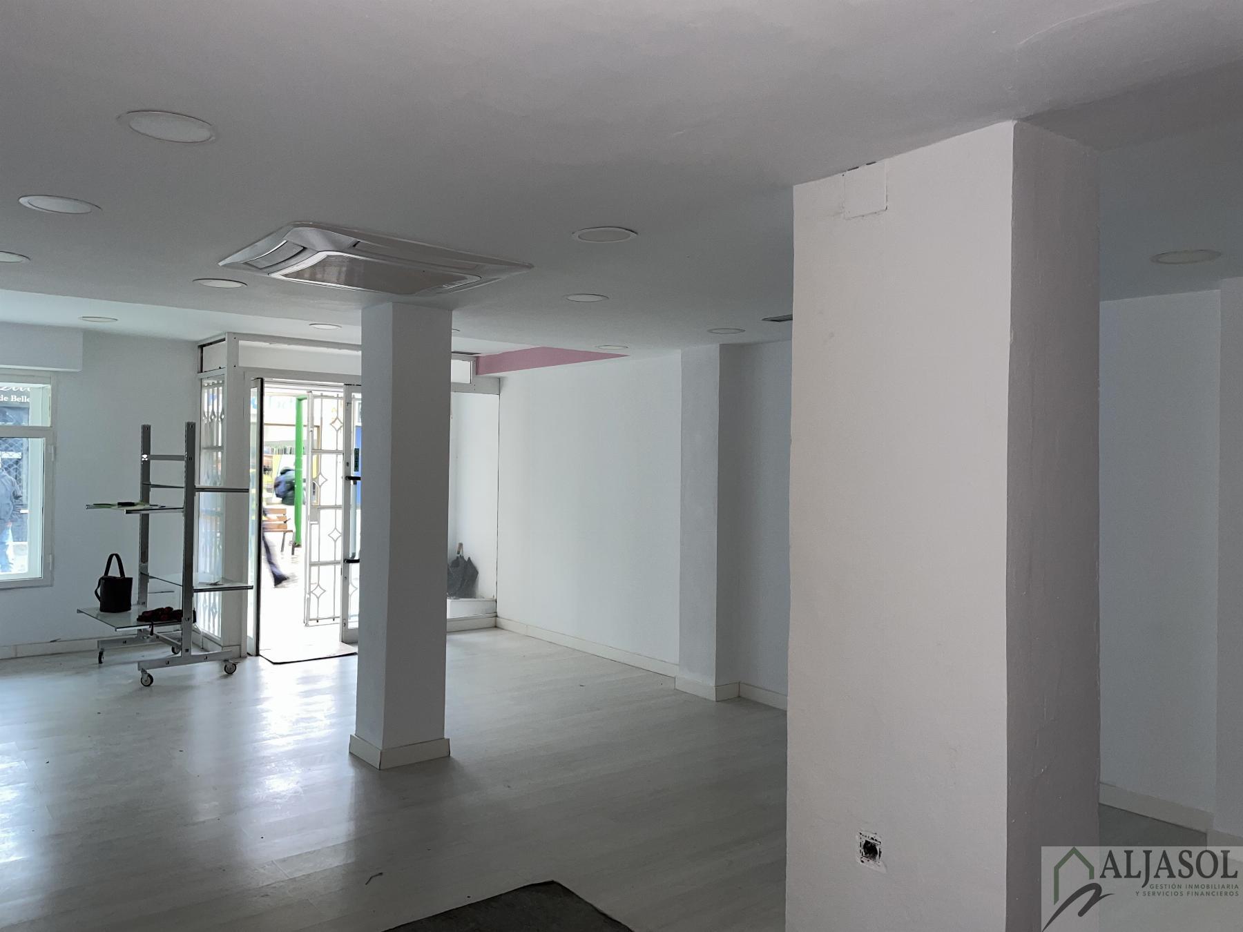 For sale of commercial in Castilleja de la Cuesta