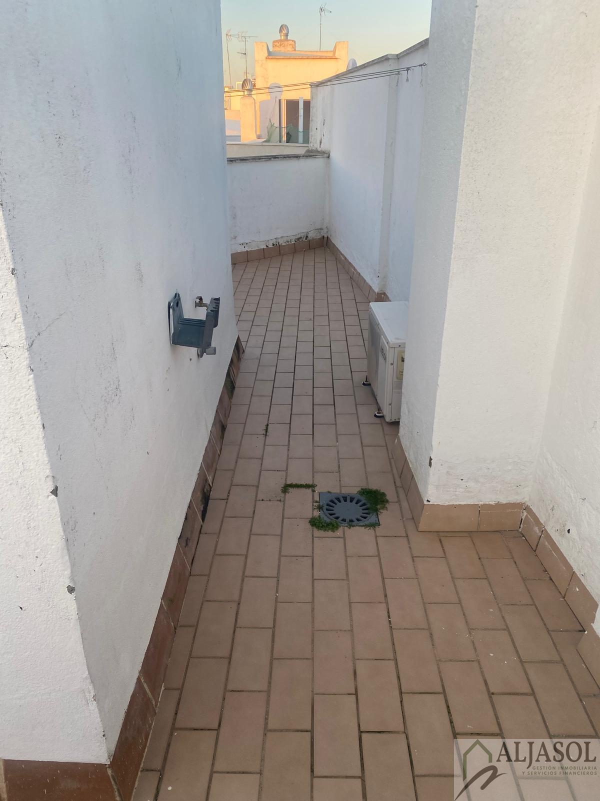 Venta de dúplex en Sanlúcar la Mayor