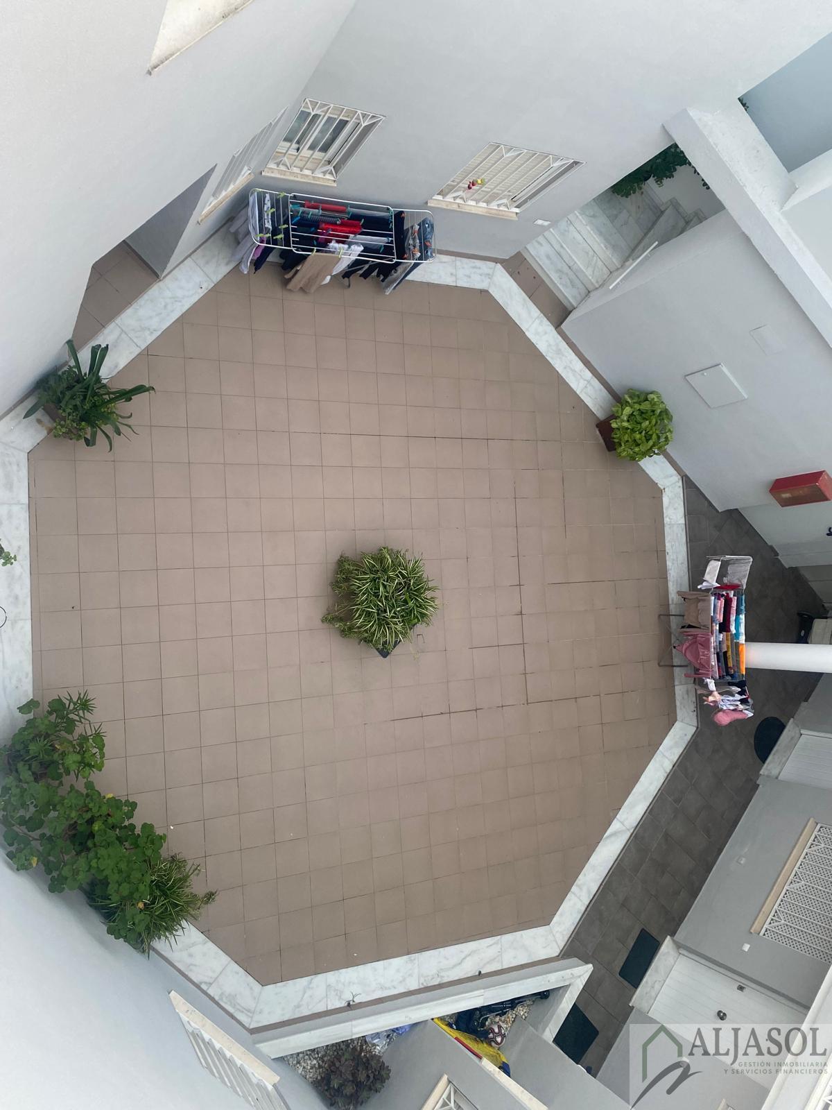 Venta de dúplex en Sanlúcar la Mayor