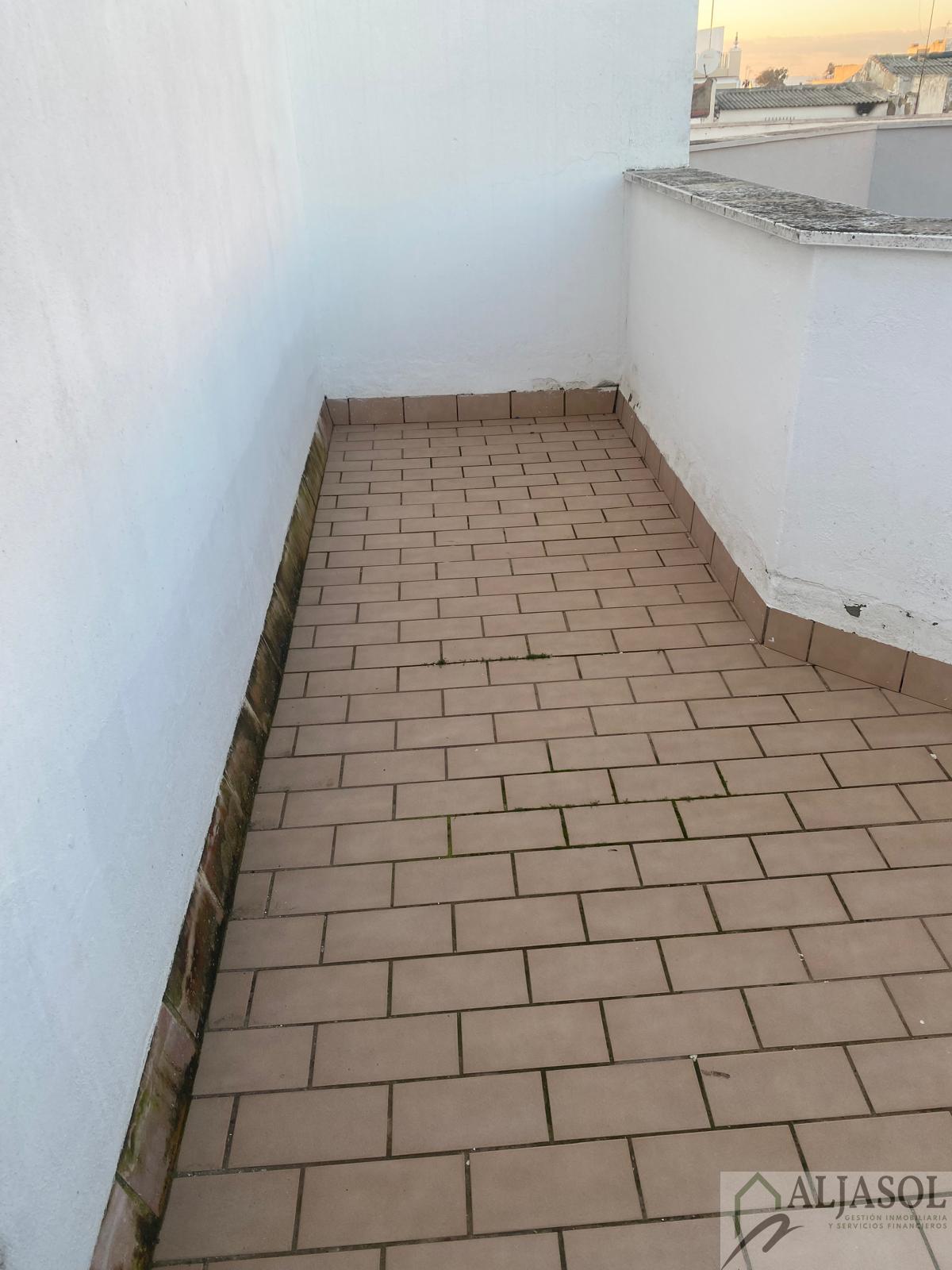 Venta de dúplex en Sanlúcar la Mayor