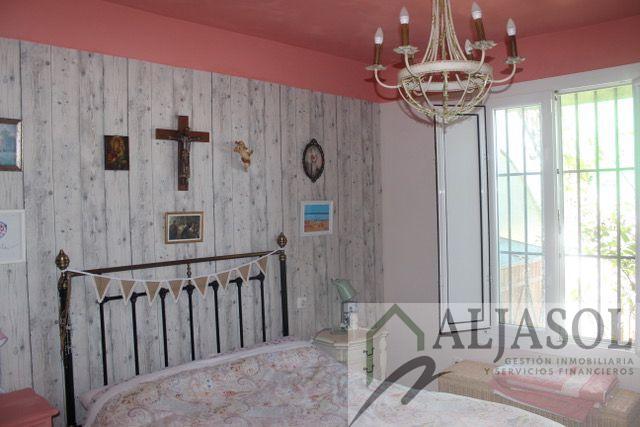 For sale of house in Castilleja de la Cuesta