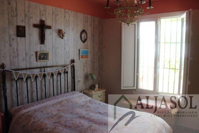 For sale of house in Castilleja de la Cuesta
