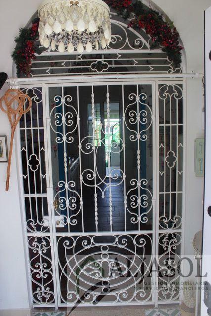For sale of house in Castilleja de la Cuesta