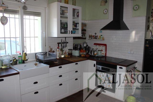 For sale of house in Castilleja de la Cuesta