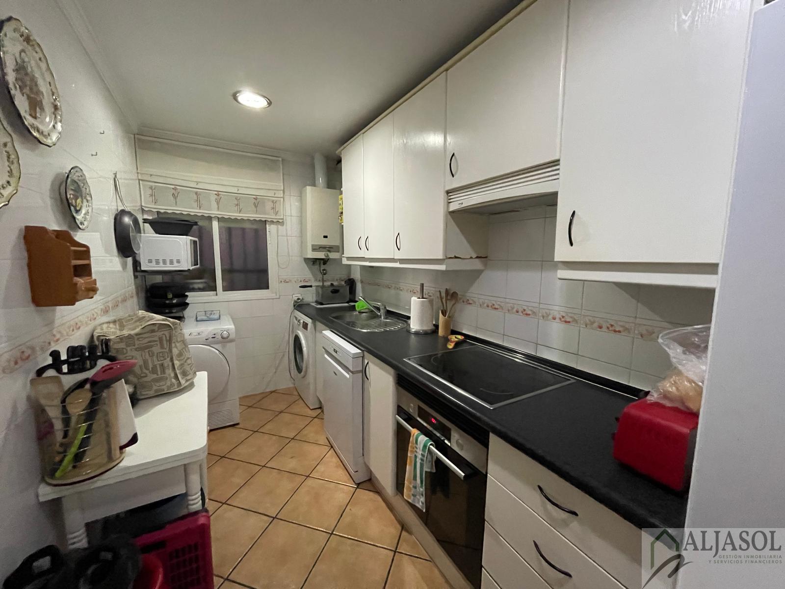 For sale of flat in Camas