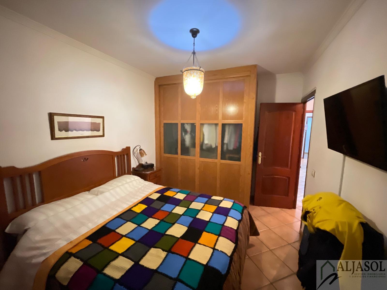 For sale of flat in Camas
