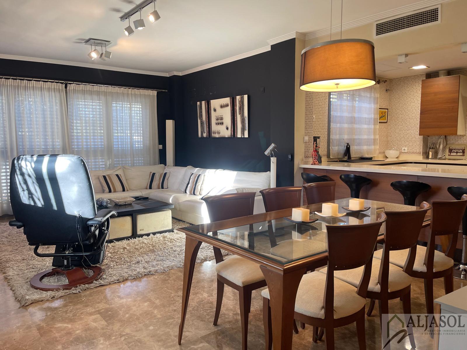 For sale of chalet in Espartinas
