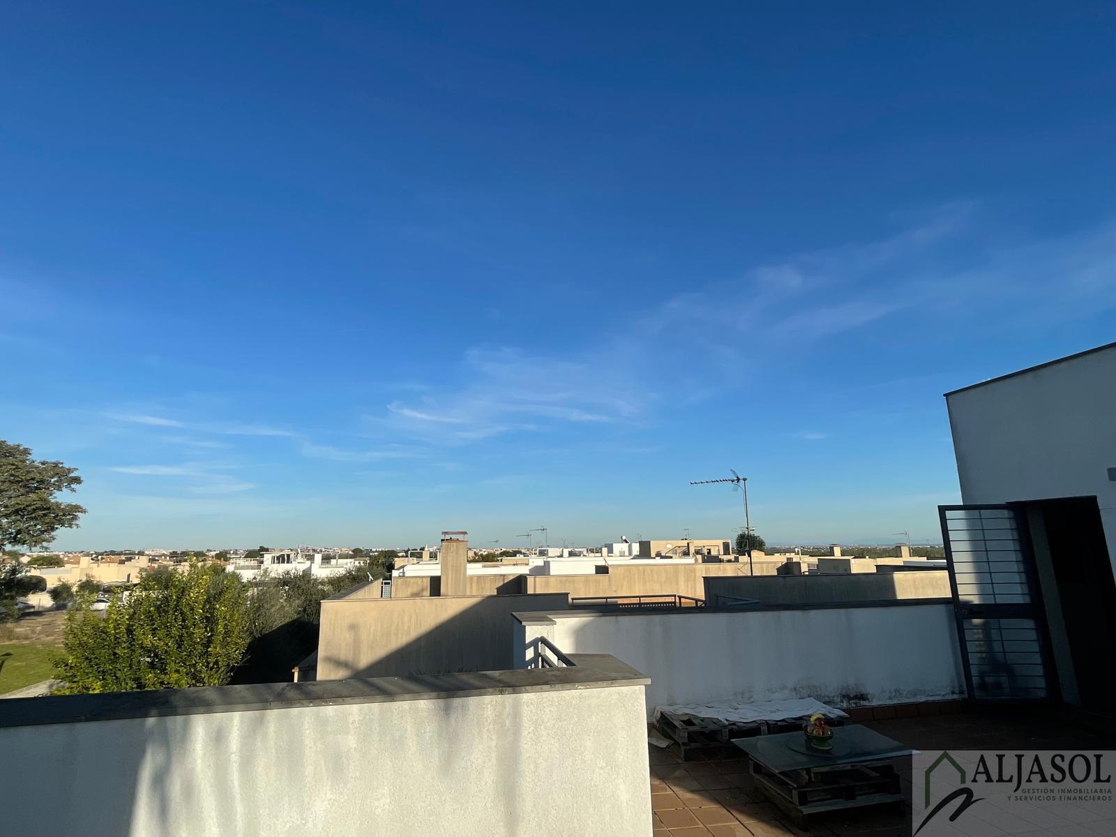 For sale of chalet in Espartinas