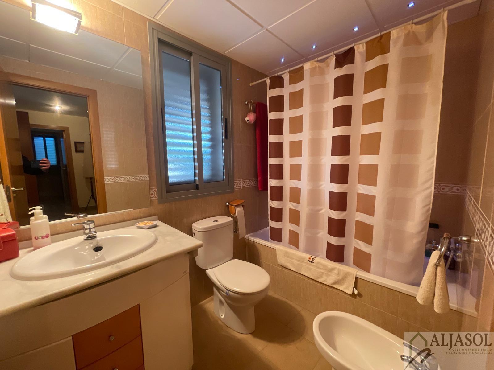 For sale of chalet in Espartinas
