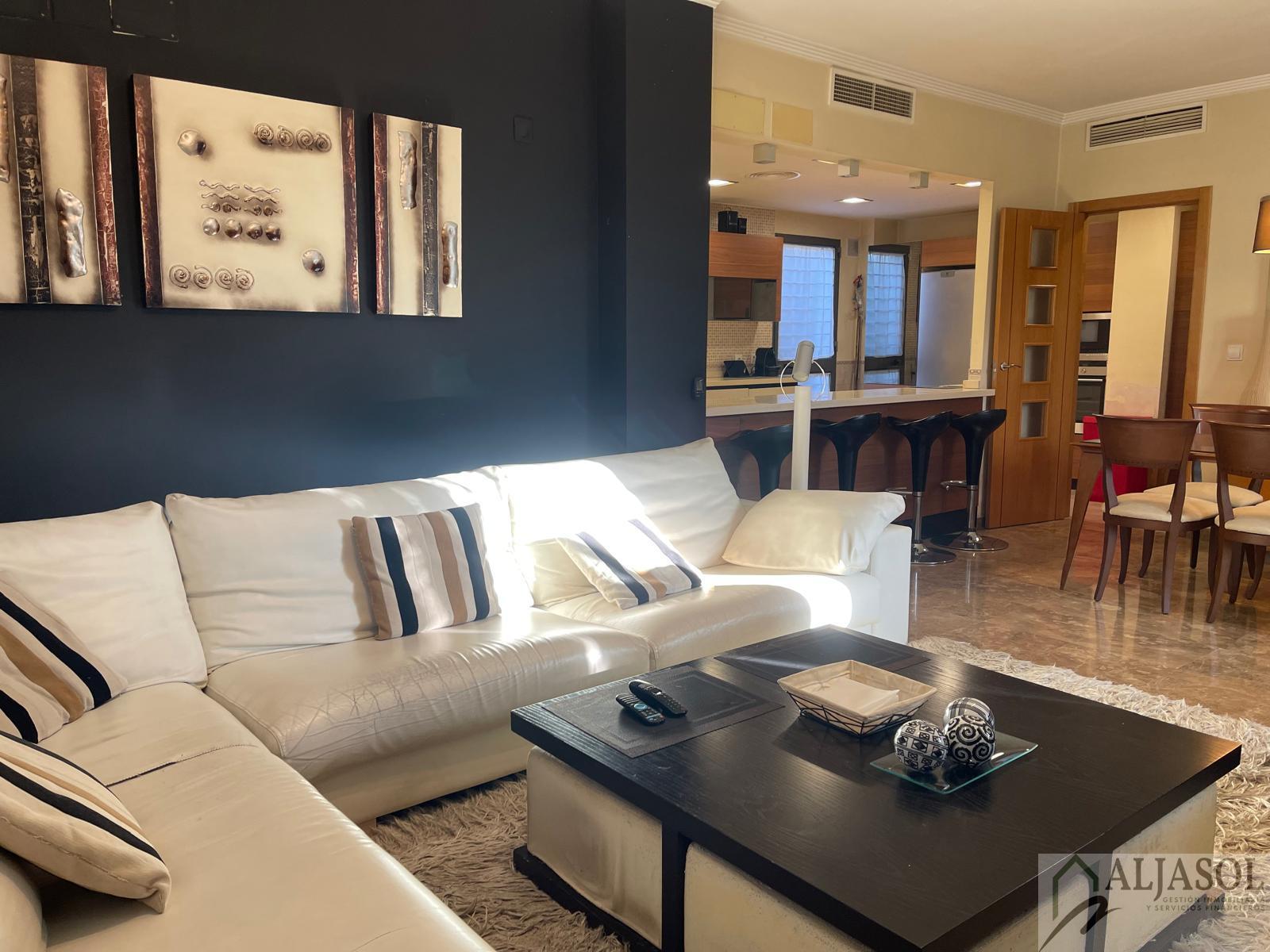 For sale of chalet in Espartinas