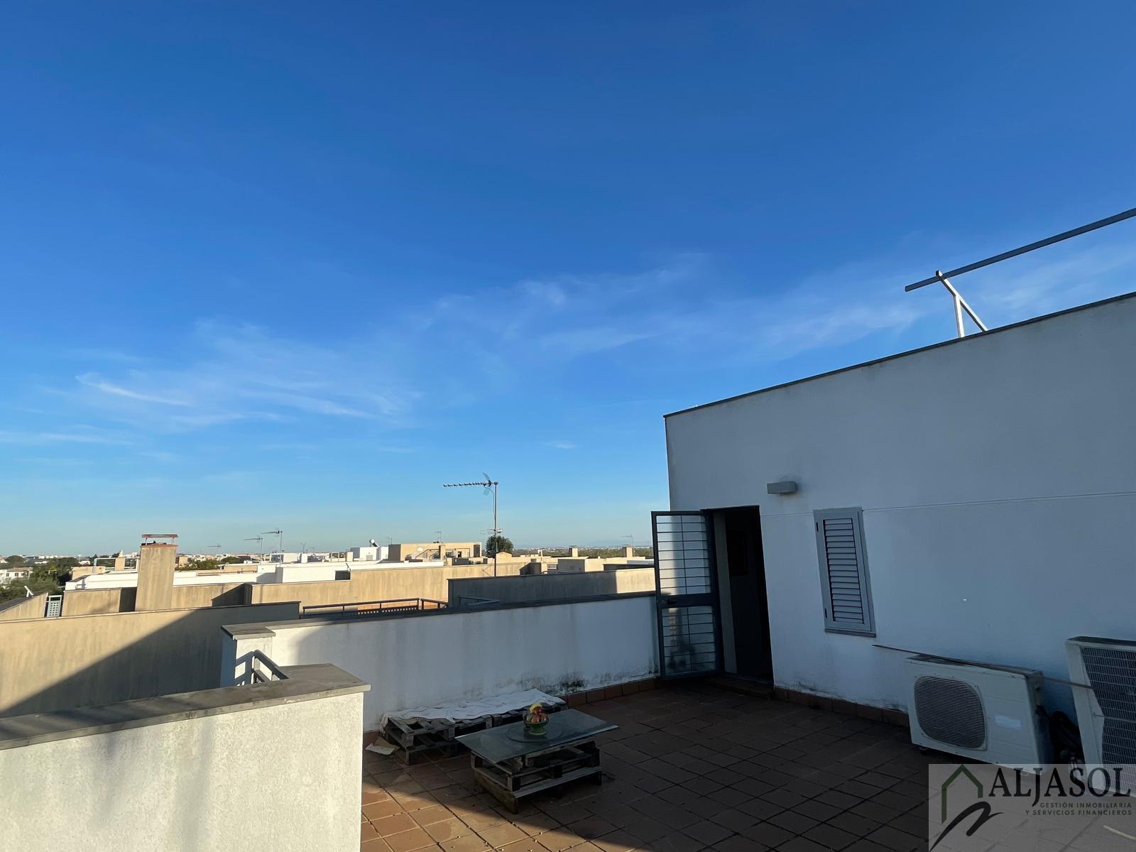 For sale of chalet in Espartinas
