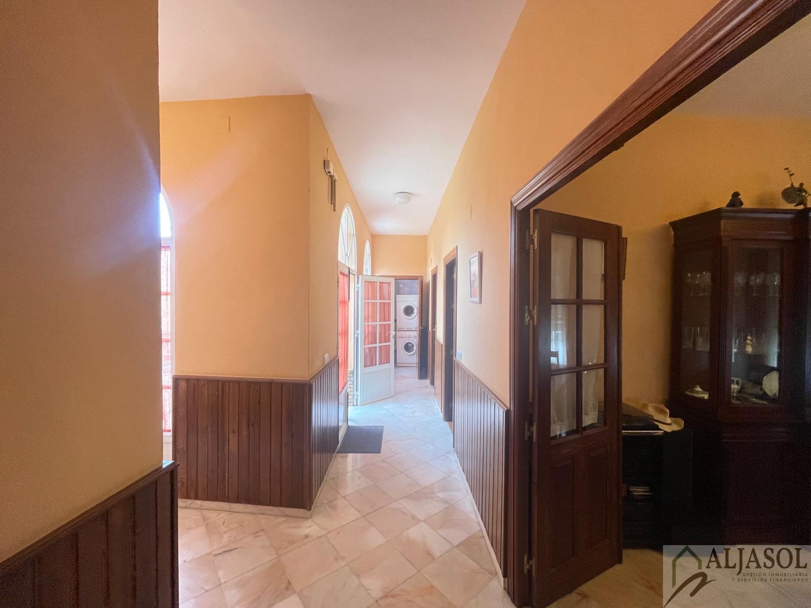 For sale of chalet in Villanueva del Ariscal
