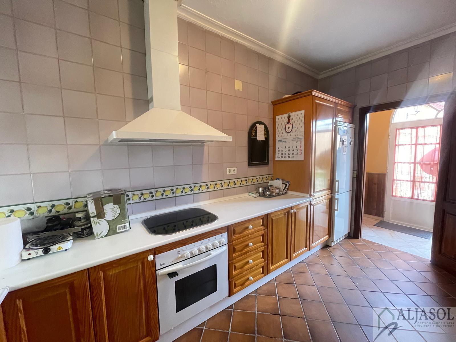 For sale of chalet in Villanueva del Ariscal