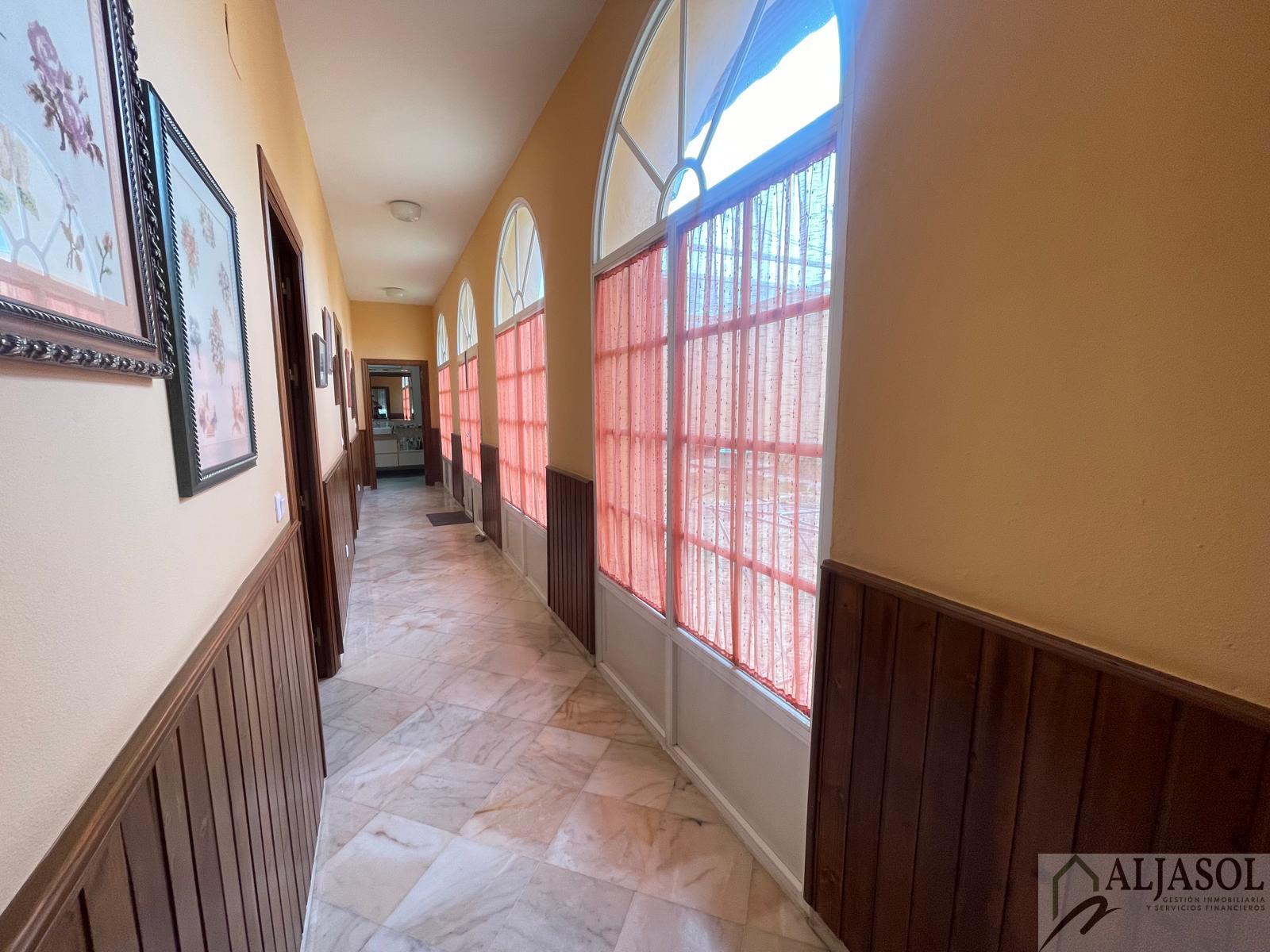 For sale of chalet in Villanueva del Ariscal