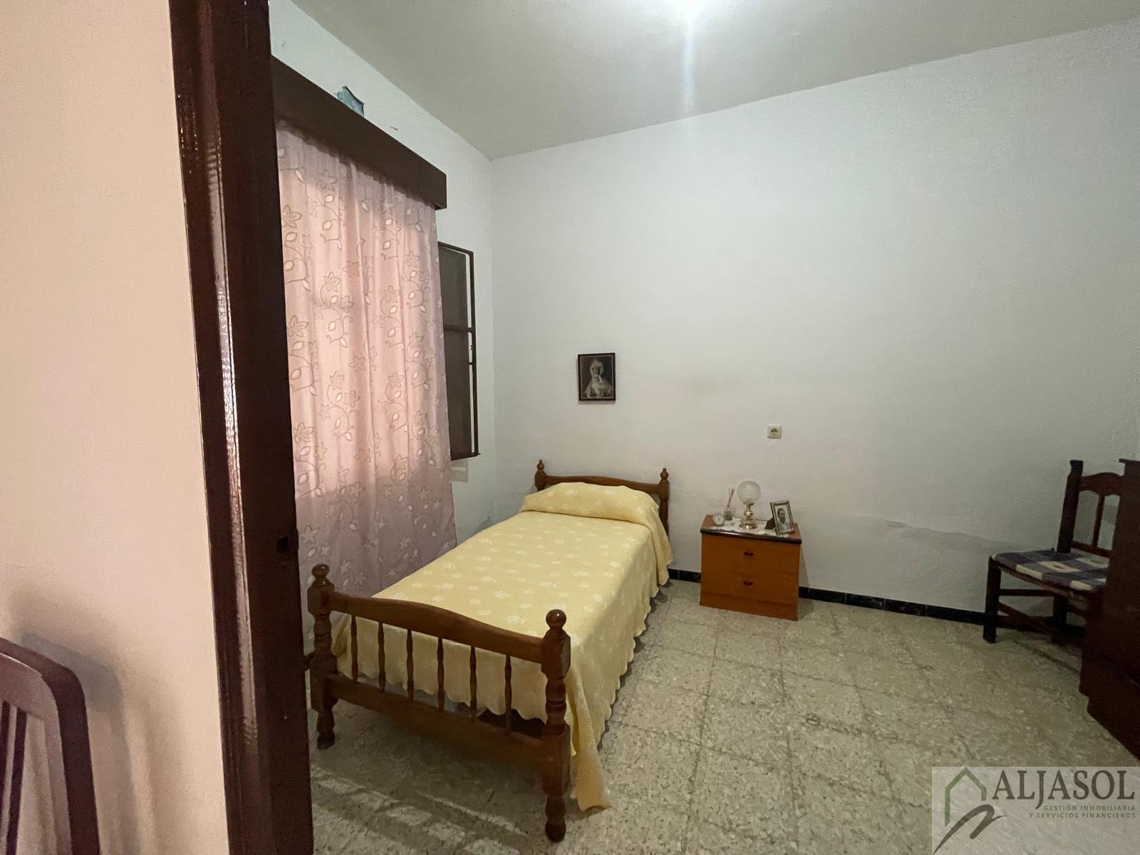 For sale of house in Albaida del Aljarafe
