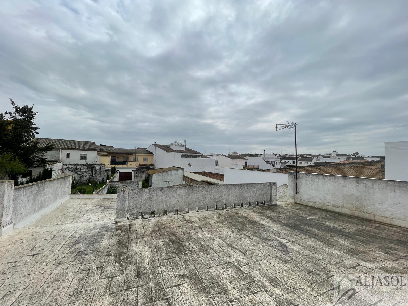 For sale of house in Albaida del Aljarafe